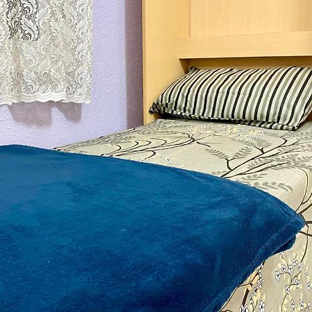 Habitacion Barato En Piso Familiar Compartido El Centro De La Ciudad Cerca De La Estacion De Autobuses Tarragona Exteriör bild