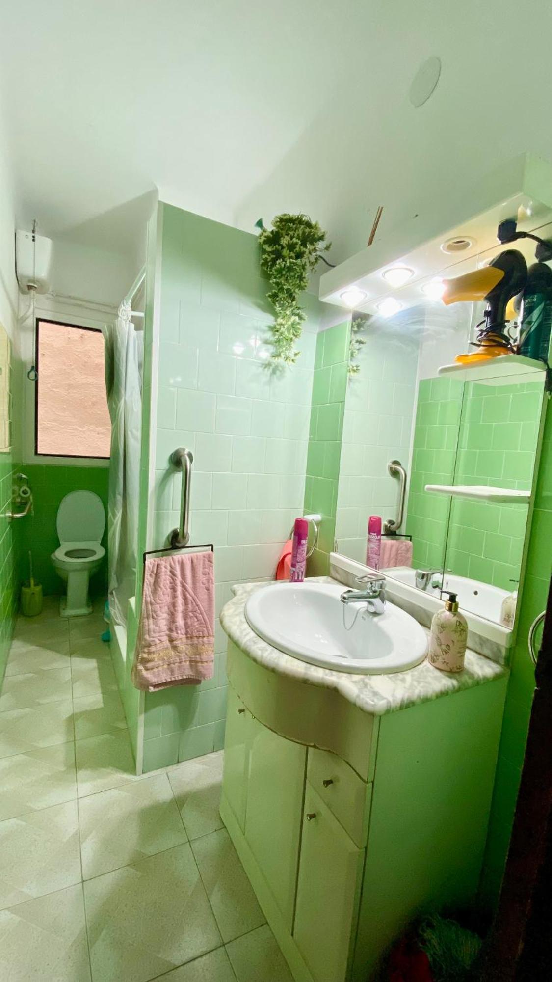 Habitacion Barato En Piso Familiar Compartido El Centro De La Ciudad Cerca De La Estacion De Autobuses Tarragona Exteriör bild